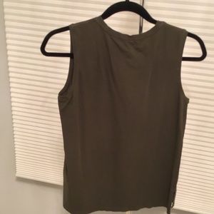 Lululemon muscle love tank dark olive size 4